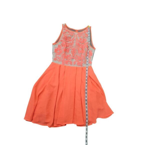 Keepsake The Label Neon Pink Embroidered Mini Dress Sz Small - Picture 10 of 13